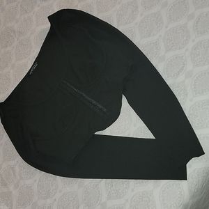 BLack Crop Long Sleeve Top